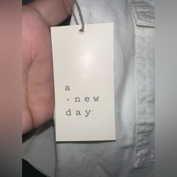 🆕 A New Day Women's 16 White  Utility Shorts Cotton Stretch Flap Pockets - Picture 3 of 6